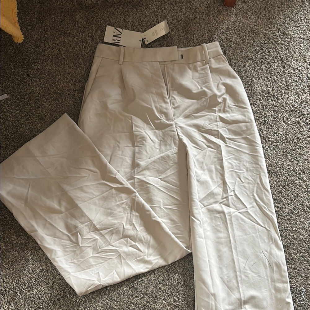 NWT Zara wide leg cream slacks M